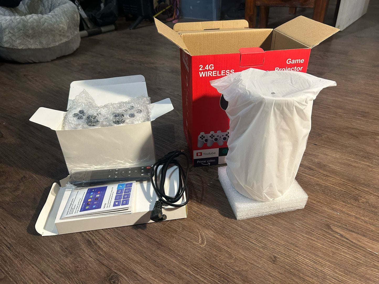 Proyector 4K HD + TV Box + Consola de juegos