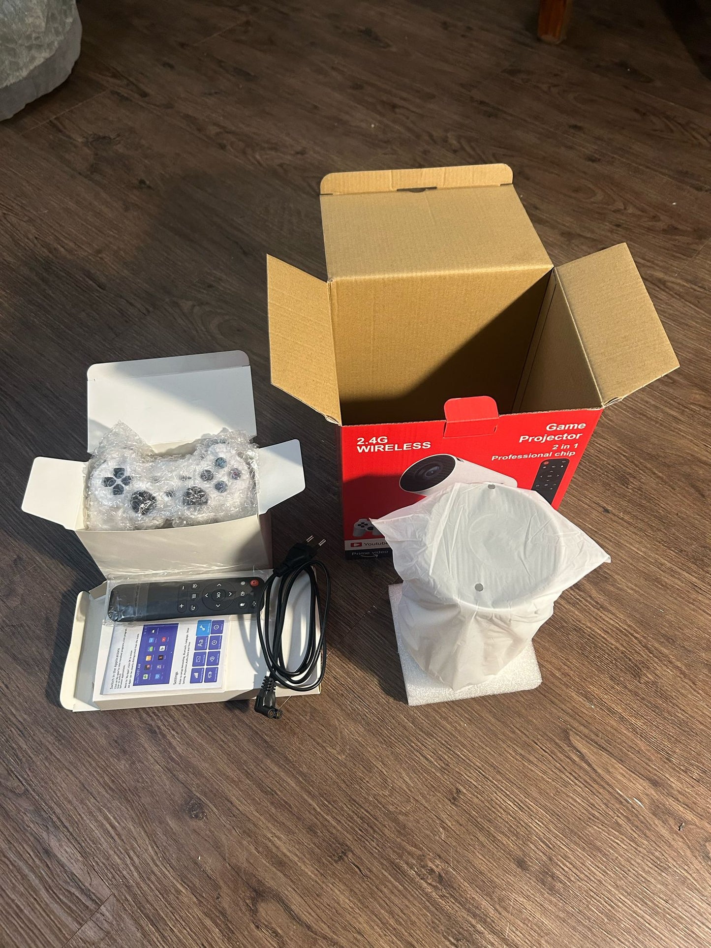 Proyector 4K HD + TV Box + Consola de juegos